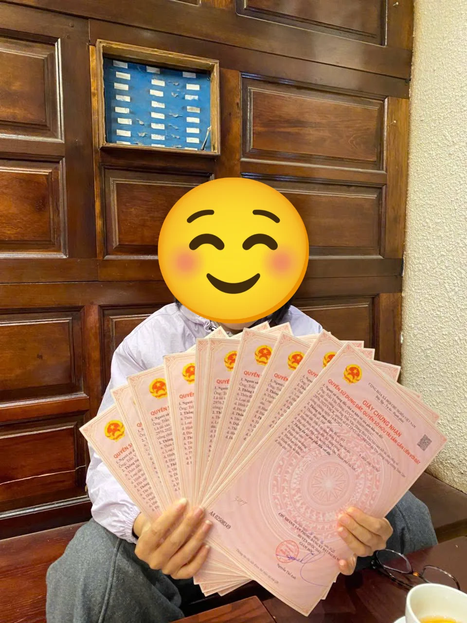 Bàn giao sổ đỏ